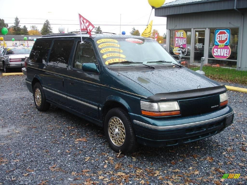 1995 Town & Country  - Emerald Green Pearl Metallic / Beige photo #3