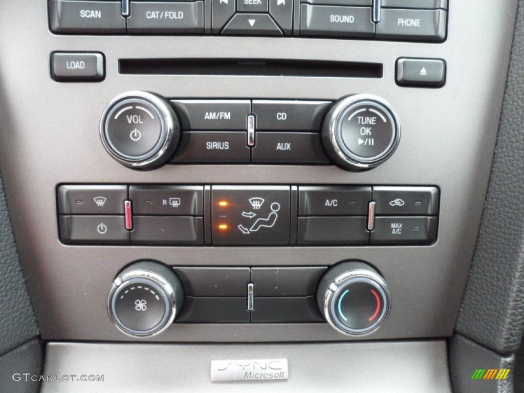 2012 Ford Mustang GT Premium Coupe Controls Photo #67805391