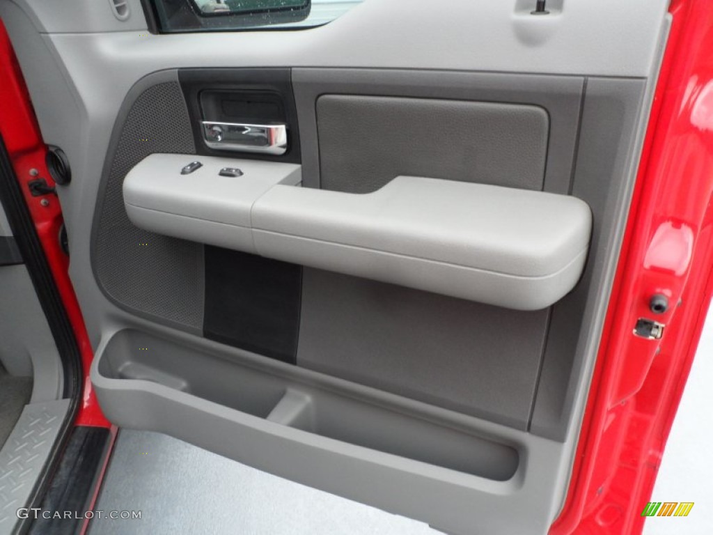 2004 F150 XLT SuperCrew - Bright Red / Medium/Dark Flint photo #19