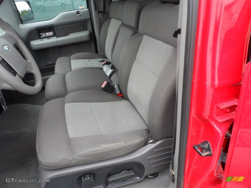 2004 F150 XLT SuperCrew - Bright Red / Medium/Dark Flint photo #28