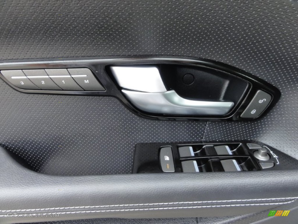 2012 Land Rover Range Rover Evoque Dynamic Controls Photo #67809975
