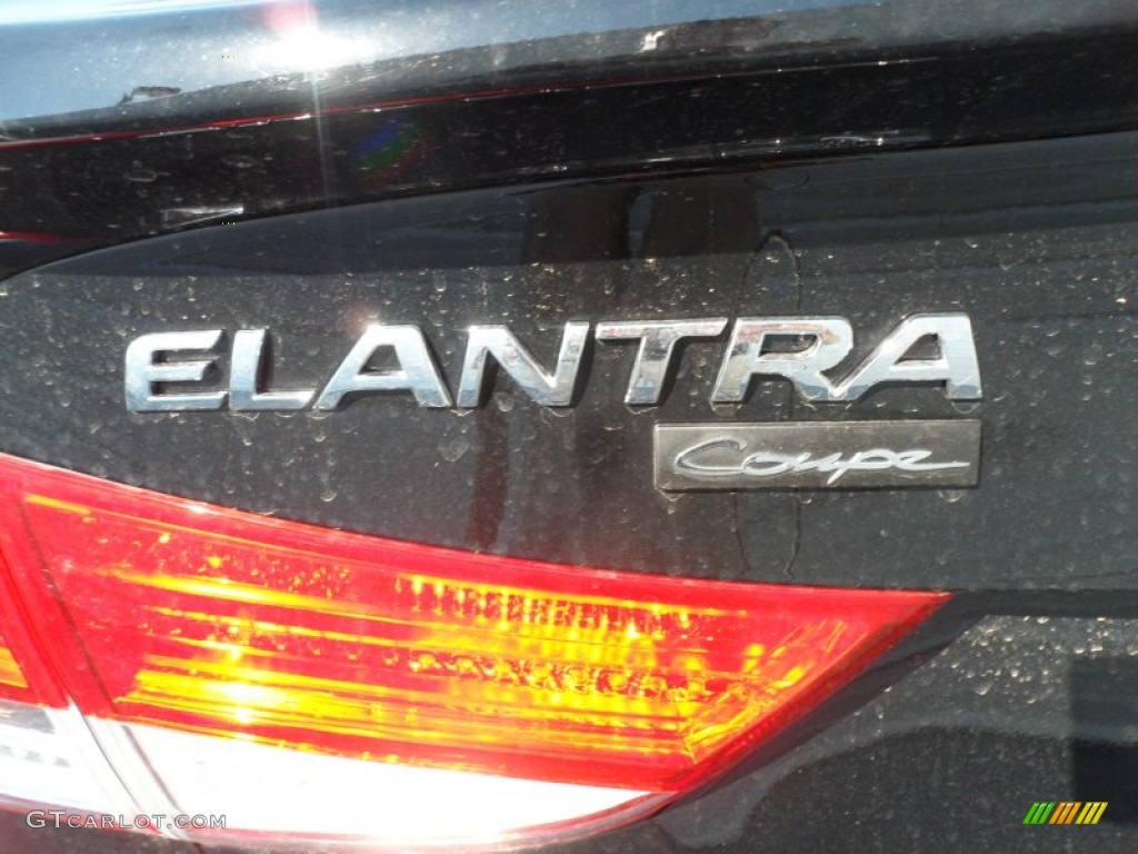 2013 Elantra Coupe SE - Black Noir Pearl / Gray photo #11
