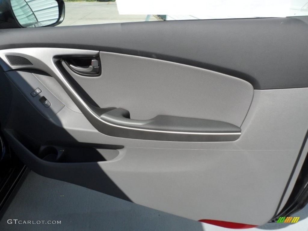 2013 Elantra Coupe SE - Black Noir Pearl / Gray photo #13