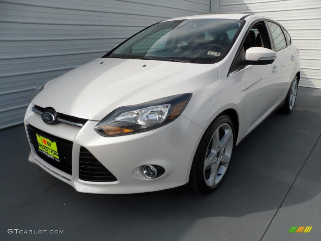 2012 Focus Titanium 5-Door - White Platinum Tricoat Metallic / Charcoal Black Leather photo #6