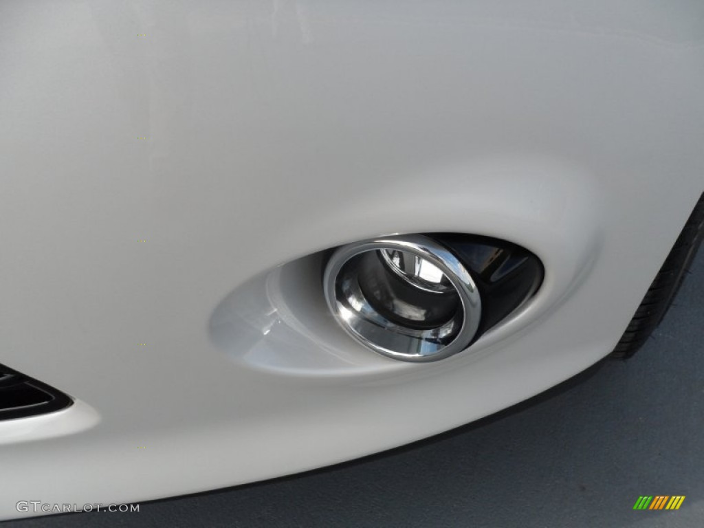 2012 Ford Focus Titanium 5-Door Parts Photos