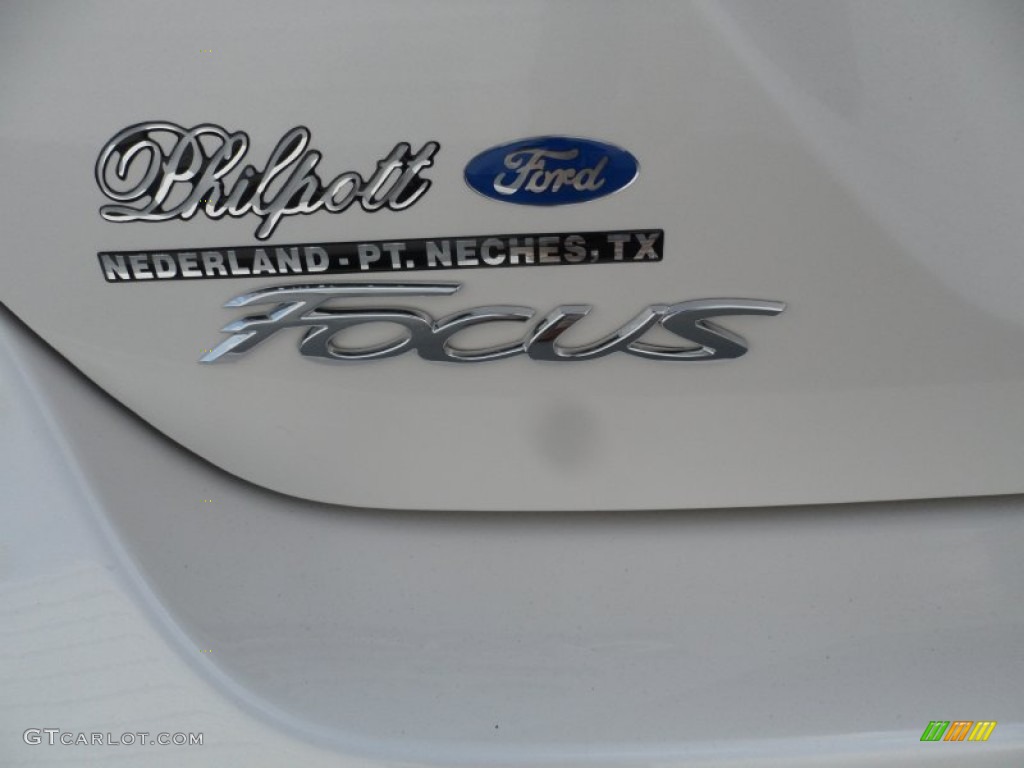 2012 Focus Titanium 5-Door - White Platinum Tricoat Metallic / Charcoal Black Leather photo #12