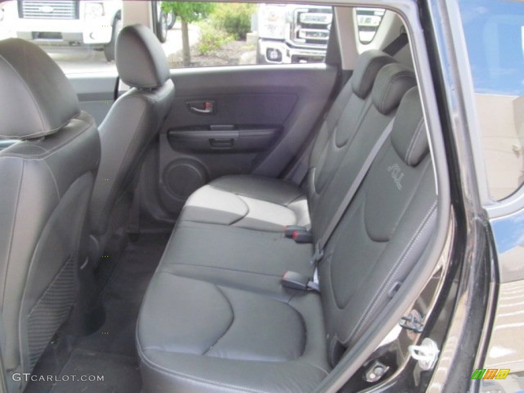 2010 Kia Soul Shadow Dragon Special Edition Rear Seat Photo #67813548