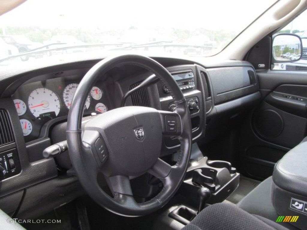 2004 Ram 1500 SLT Quad Cab 4x4 - Bright Silver Metallic / Dark Slate Gray photo #13