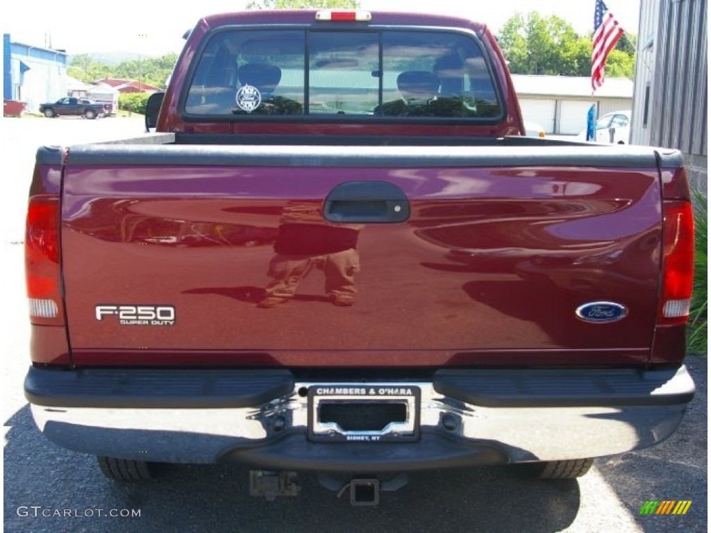 2004 F250 Super Duty XLT SuperCab 4x4 - Dark Toreador Red Metallic / Medium Flint photo #7