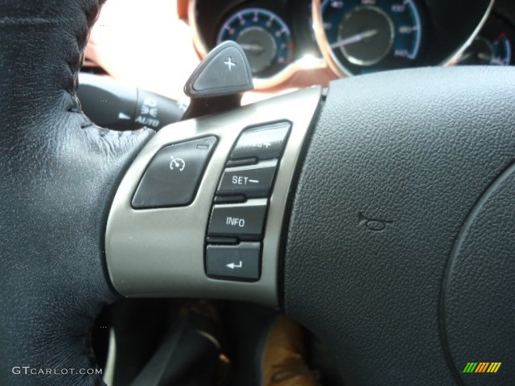 2009 Chevrolet Malibu LTZ Sedan Controls Photo #67816026