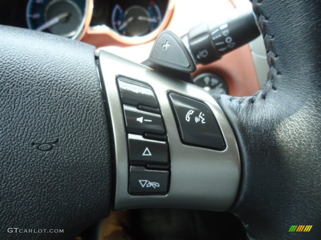 2009 Chevrolet Malibu LTZ Sedan Controls Photo #67816035