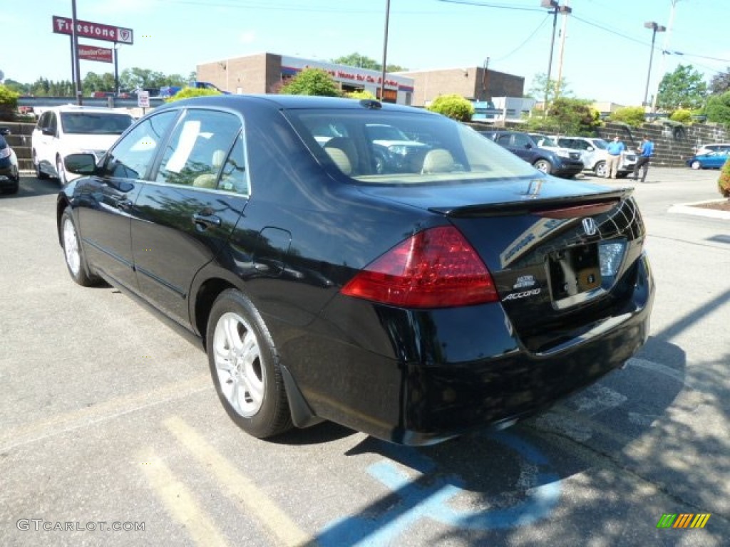 2006 Accord EX-L Sedan - Nighthawk Black Pearl / Ivory photo #3