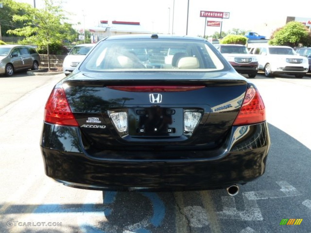 2006 Accord EX-L Sedan - Nighthawk Black Pearl / Ivory photo #4