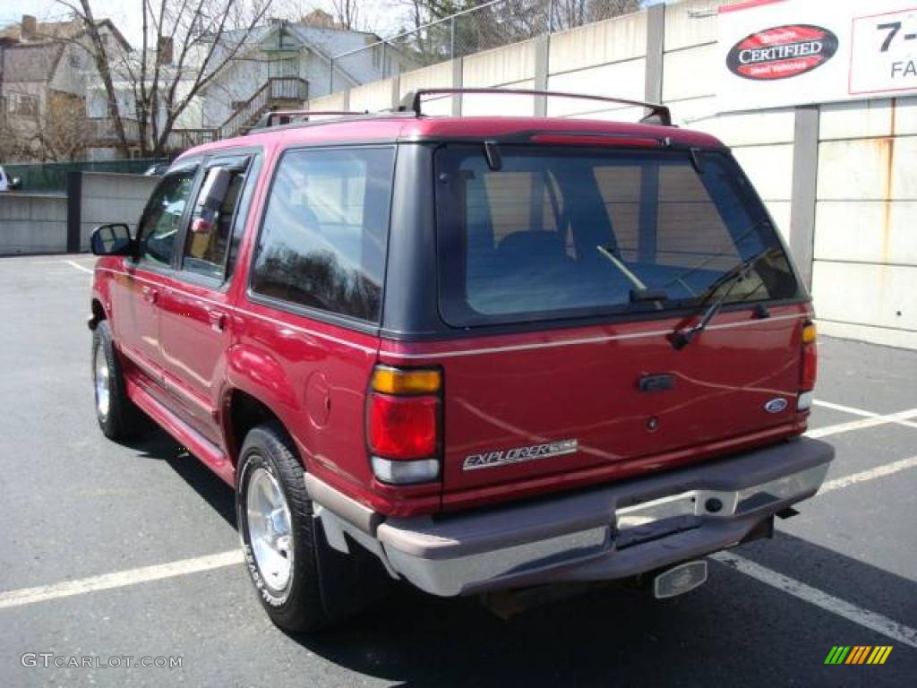 1995 Explorer XLT 4x4 - Vermillion Red / Light Flint photo #2