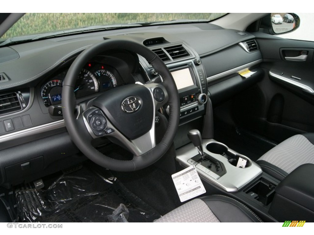 2012 Camry SE V6 - Magnetic Gray Metallic / Black/Ash photo #6