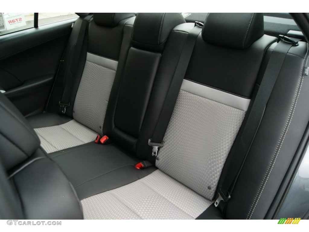 2012 Camry SE V6 - Magnetic Gray Metallic / Black/Ash photo #8