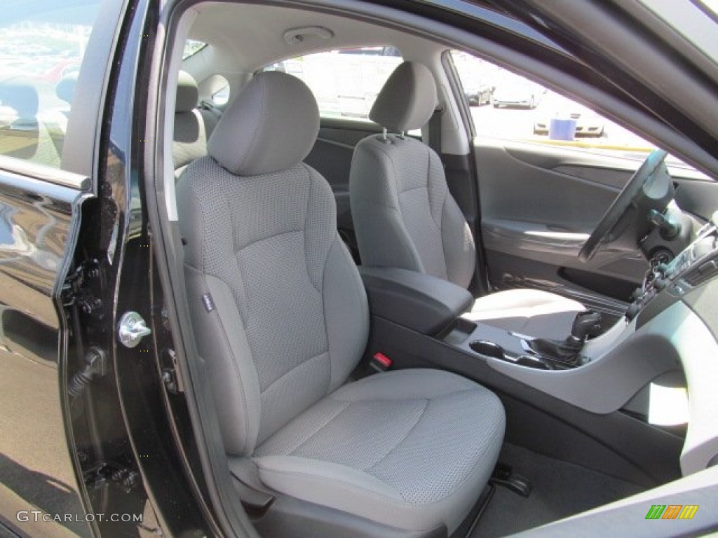 Gray Interior 2013 Hyundai Sonata GLS Photo #67826493