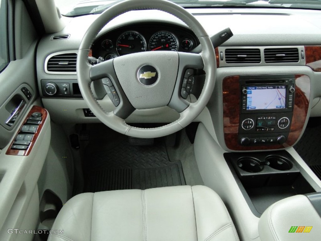Light Titanium/Dark Titanium Interior 2011 Chevrolet Silverado 2500HD LT Crew Cab Photo #67829744