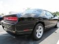 Pitch Black - Challenger SXT Photo No. 3