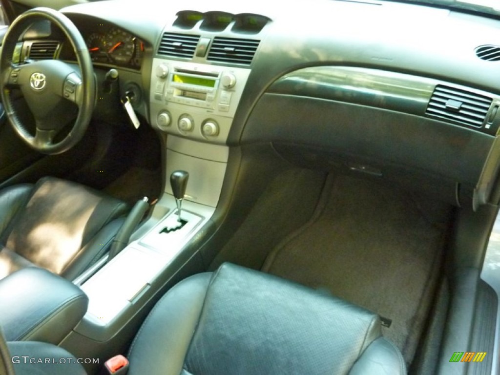 2006 Toyota Solara SE V6 Coupe Dark Stone Dashboard Photo #67837520
