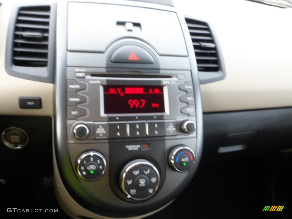 2011 Kia Soul ! Controls Photo #67838774
