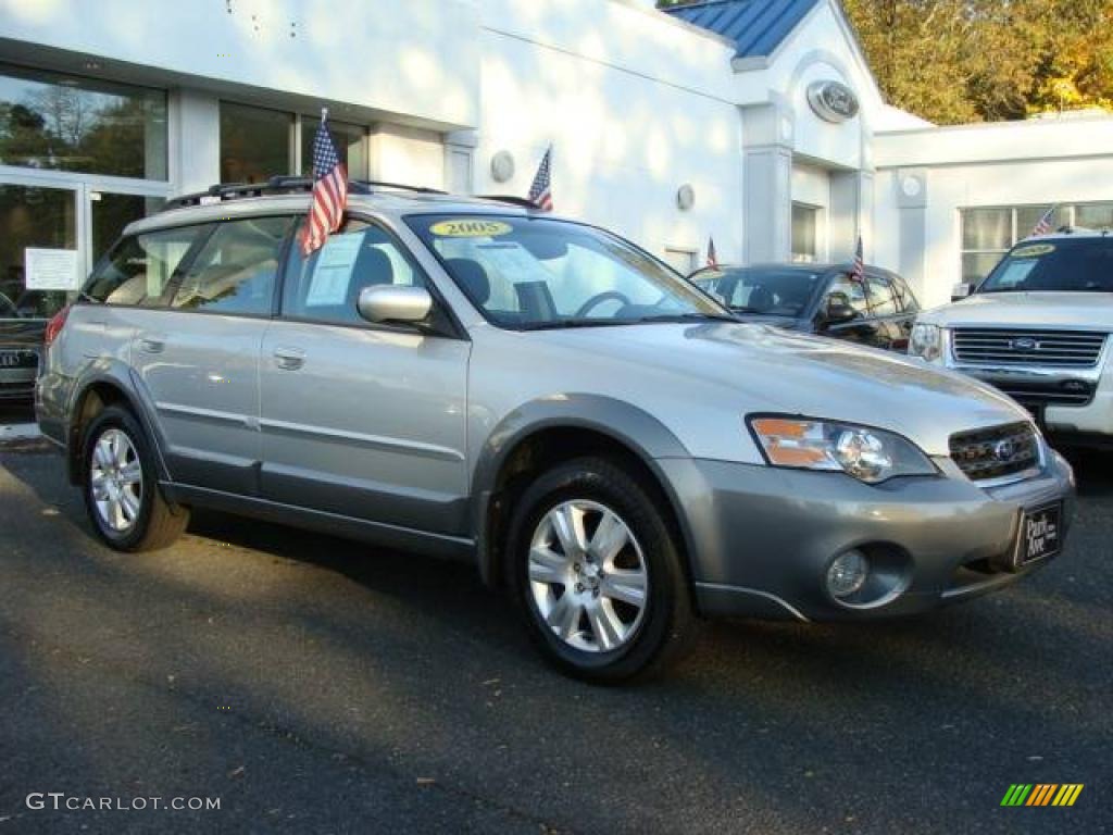 Brilliant Silver Metallic Subaru Outback