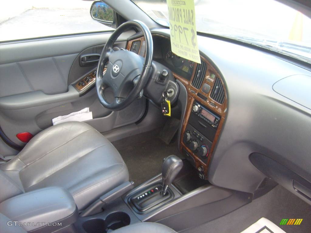 2004 Elantra GT Hatchback - Tidal Wave Blue / Dark Gray photo #17