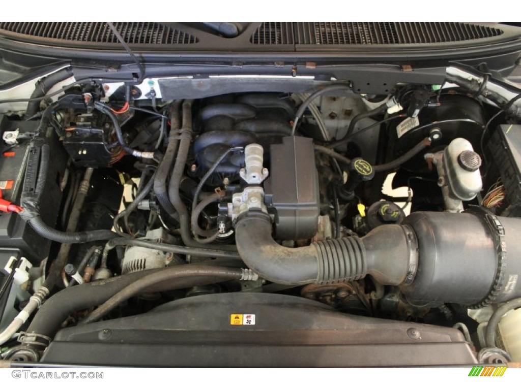 2002 F150 XL Regular Cab - Oxford White / Dark Graphite photo #12