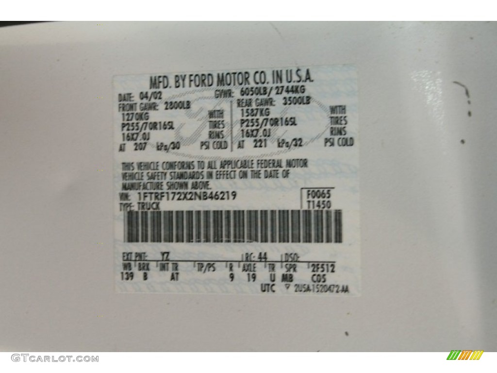 2002 F150 XL Regular Cab - Oxford White / Dark Graphite photo #14