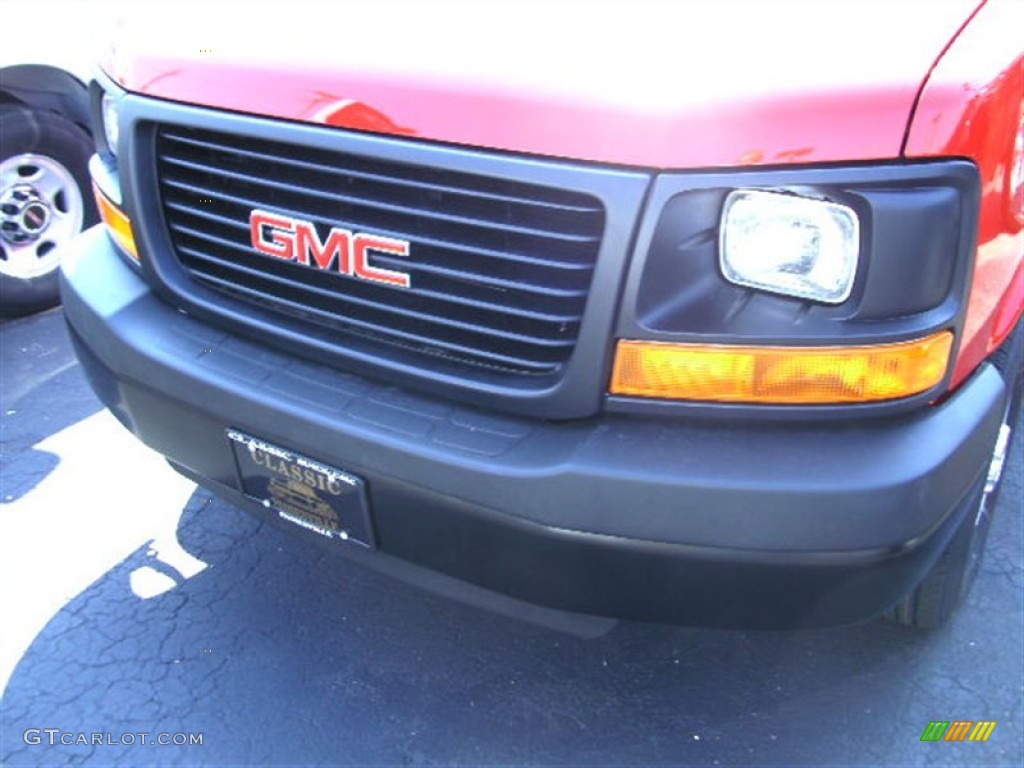 2012 Savana Van 2500 Cargo - Fire Red / Medium Pewter photo #2