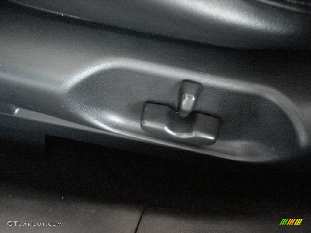 2011 CX-7 s Touring AWD - Liquid Silver Metallic / Black photo #18