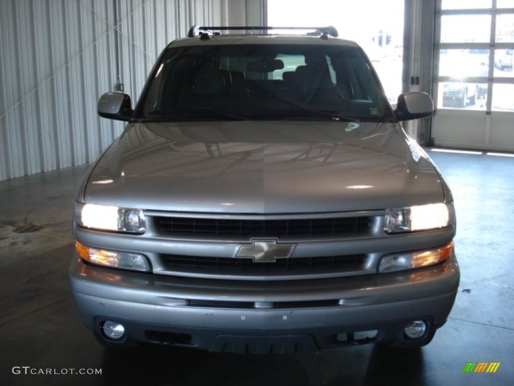 2005 Suburban 1500 Z71 4x4 - Sandstone Metallic / Tan/Neutral photo #2