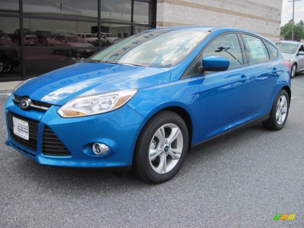 2012 Focus SE Sport 5-Door - Blue Candy Metallic / Two-Tone Sport photo #2