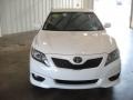 Super White - Camry SE Photo No. 3