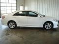 Super White - Camry SE Photo No. 5