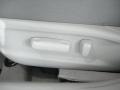Super White - Camry SE Photo No. 18