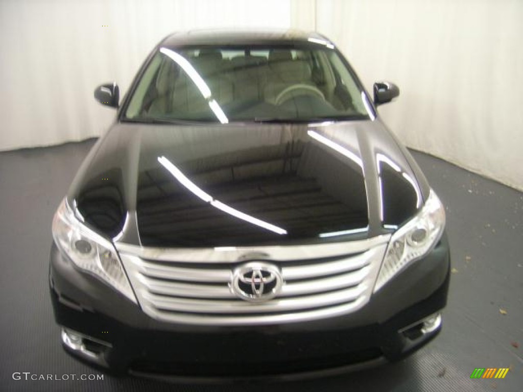 2012 Avalon Limited - Black / Ivory photo #2