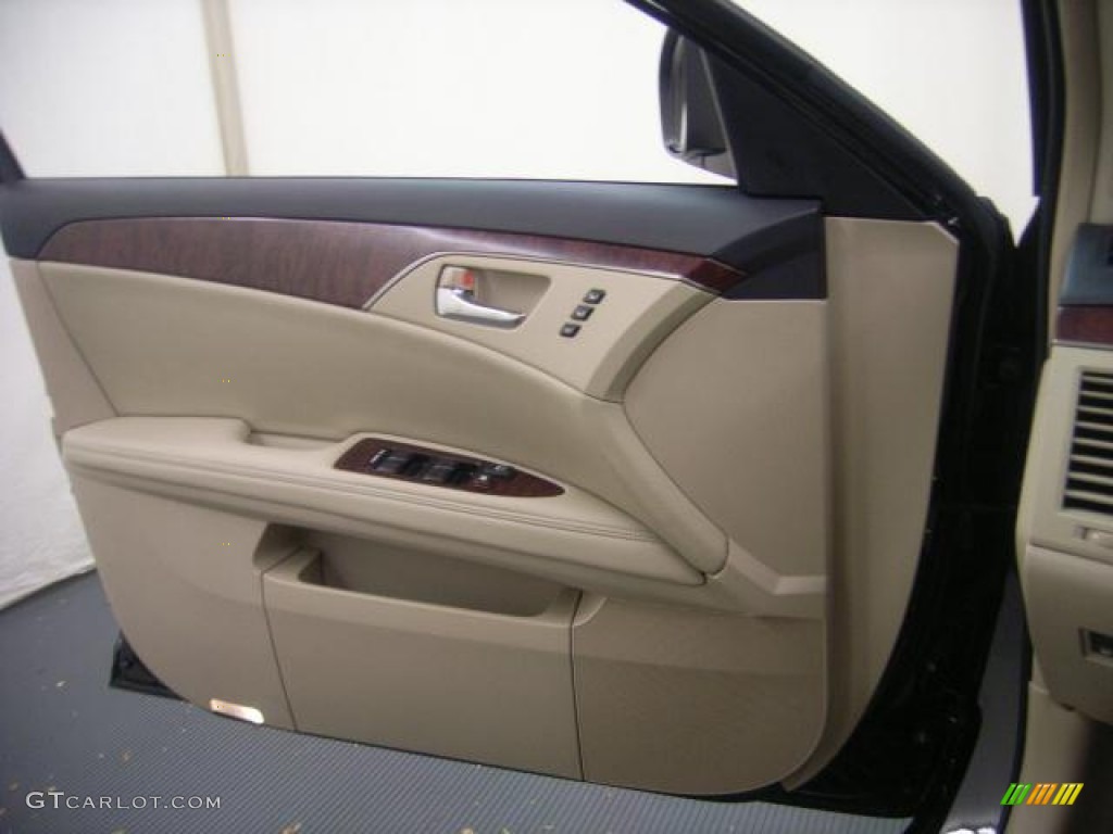 2012 Avalon Limited - Black / Ivory photo #9
