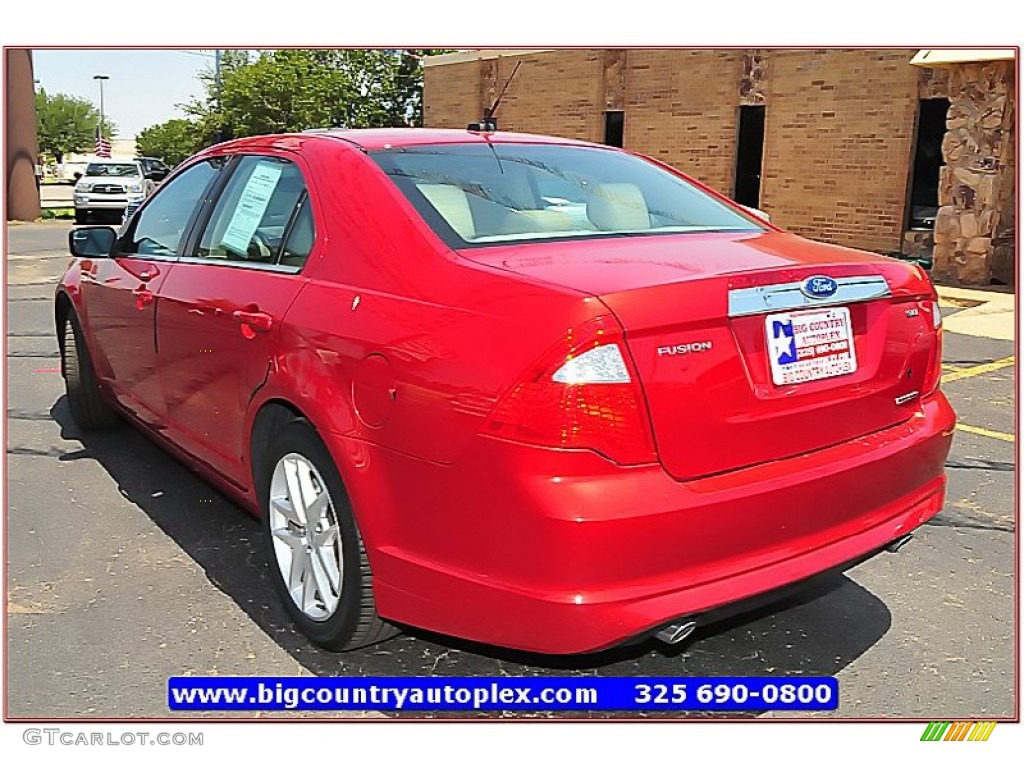 2011 Fusion SEL V6 - Red Candy Metallic / Medium Light Stone photo #3