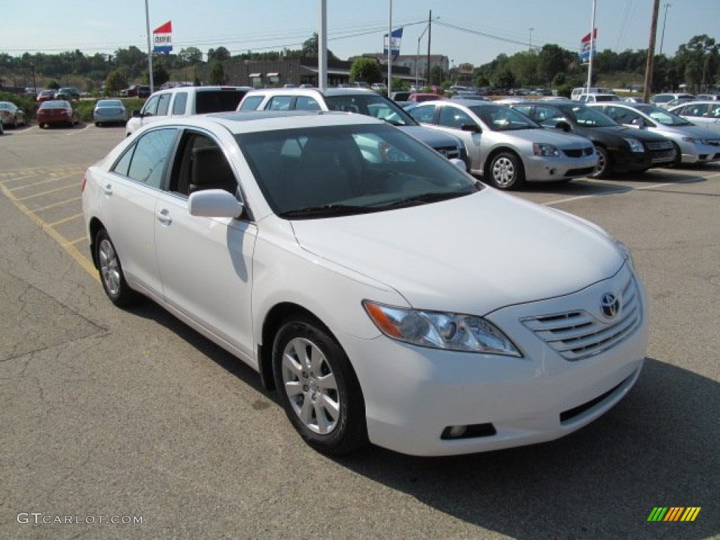 2008 Camry XLE - Super White / Bisque photo #9