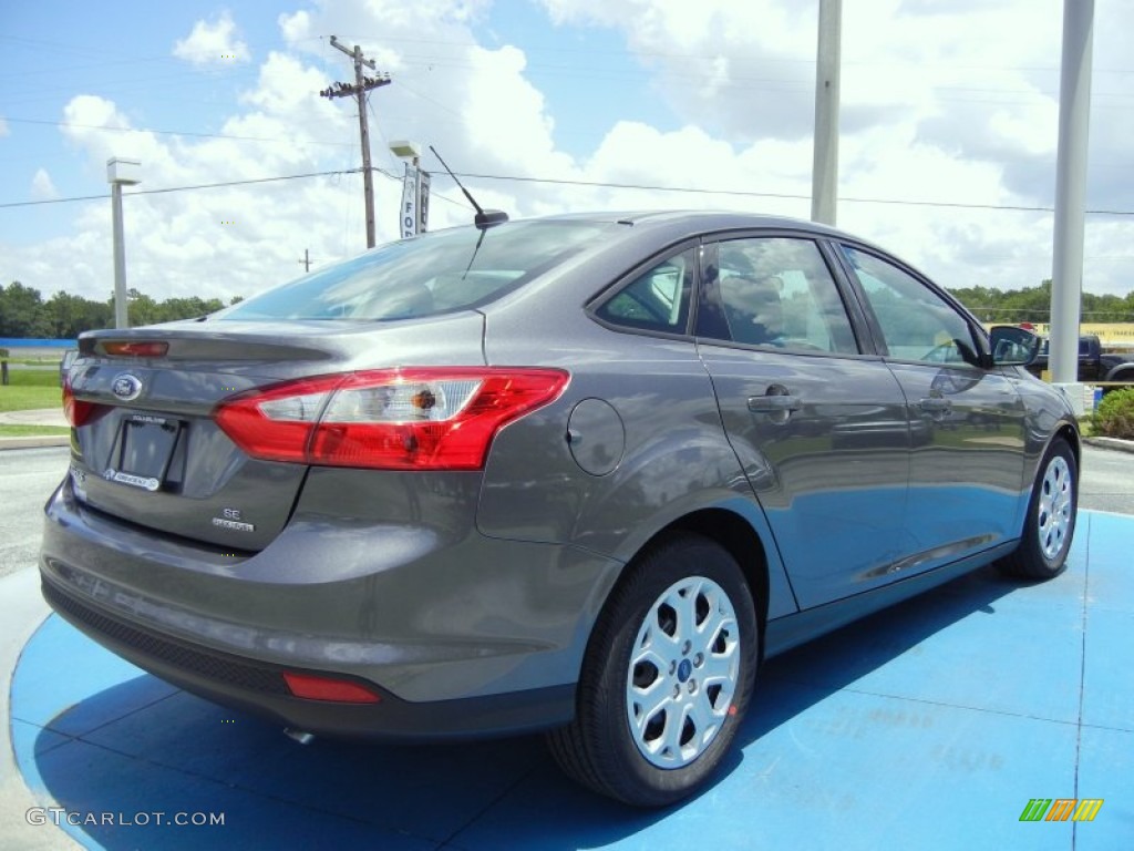 2012 Focus SE Sedan - Sterling Grey Metallic / Stone photo #3