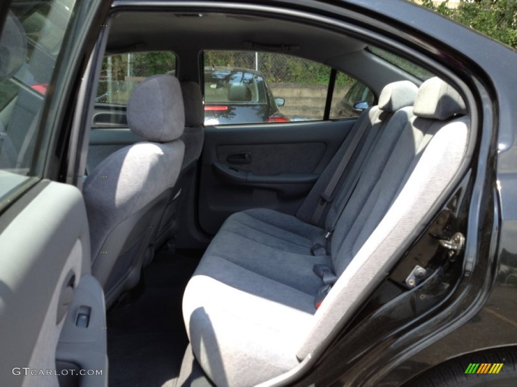 2004 Elantra GLS Sedan - Black Obsidian / Gray photo #8