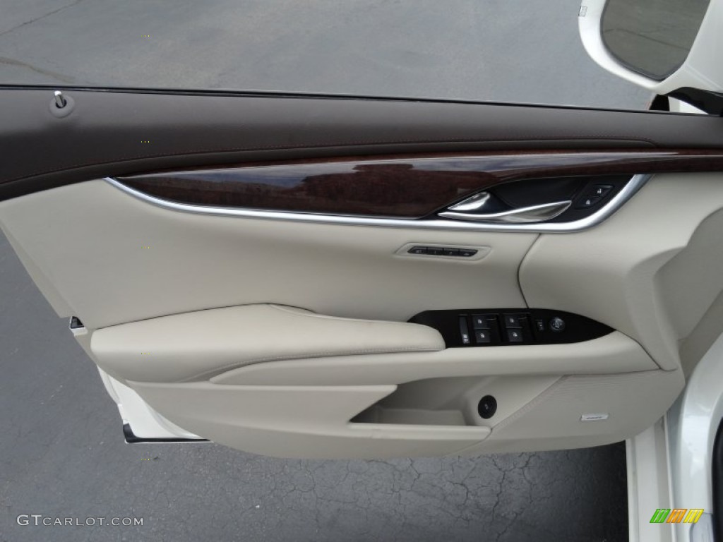 2013 Cadillac XTS Premium AWD Shale/Cocoa Door Panel Photo #67862896