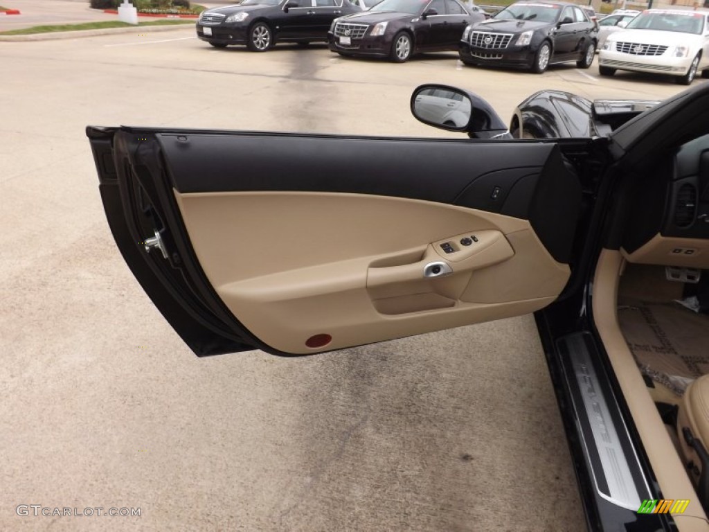2010 Chevrolet Corvette Convertible Cashmere Door Panel Photo #67863907