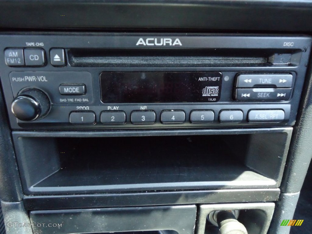 1998 Acura Integra LS Coupe Audio System Photos