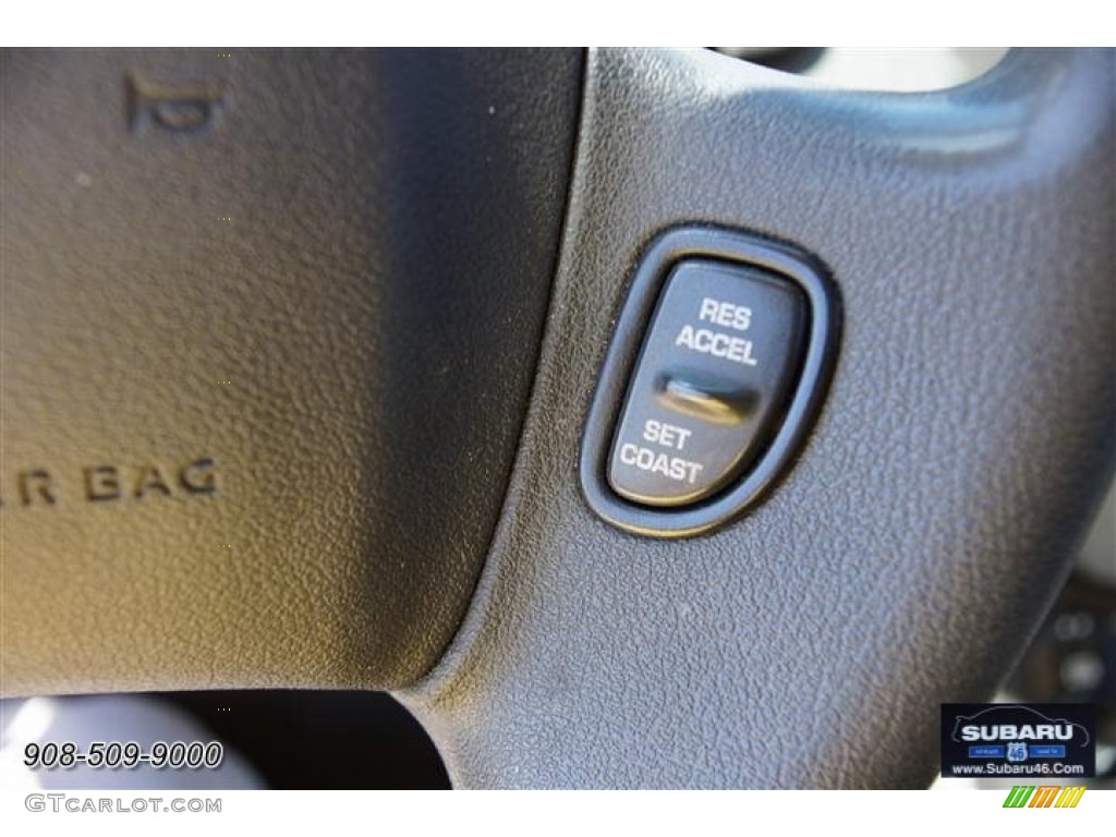 2002 VUE V6 AWD - Black Silver / Gray photo #39