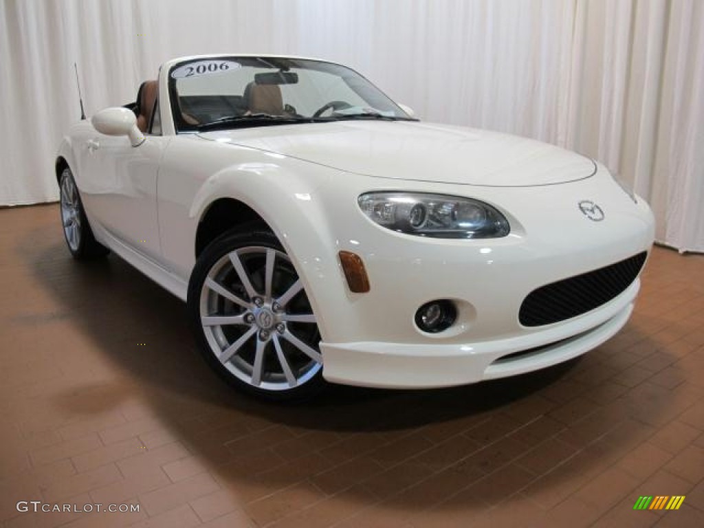 Marble White 2006 Mazda MX-5 Miata Grand Touring Roadster Exterior Photo #67869402