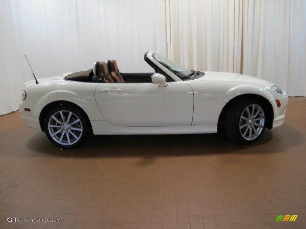 Marble White 2006 Mazda MX-5 Miata Grand Touring Roadster Exterior Photo #67869424