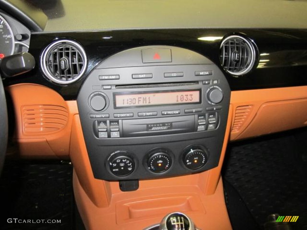 2006 Mazda MX-5 Miata Grand Touring Roadster Audio System Photo #67869574
