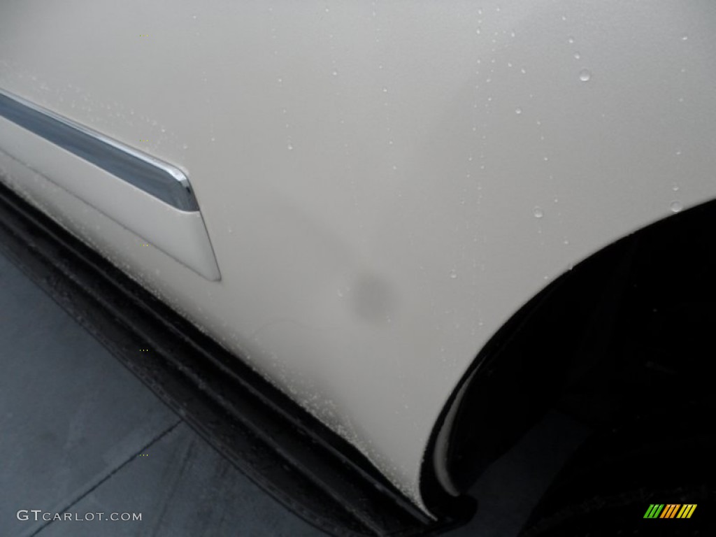 2009 Tahoe LTZ - White Diamond Tricoat / Light Cashmere photo #22